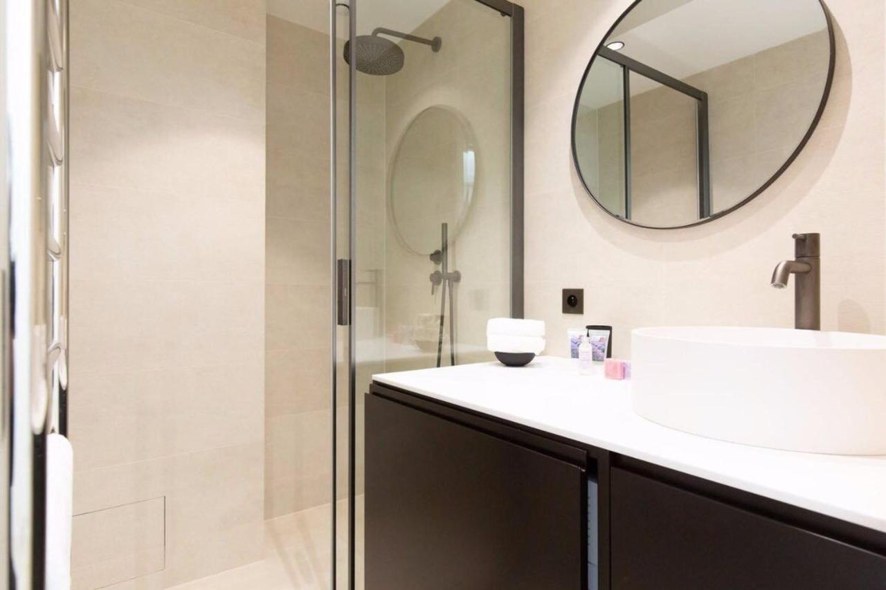 Magnificent Renovated 4-Room Apartment - Croisette Carre D'Or Канны Экстерьер фото